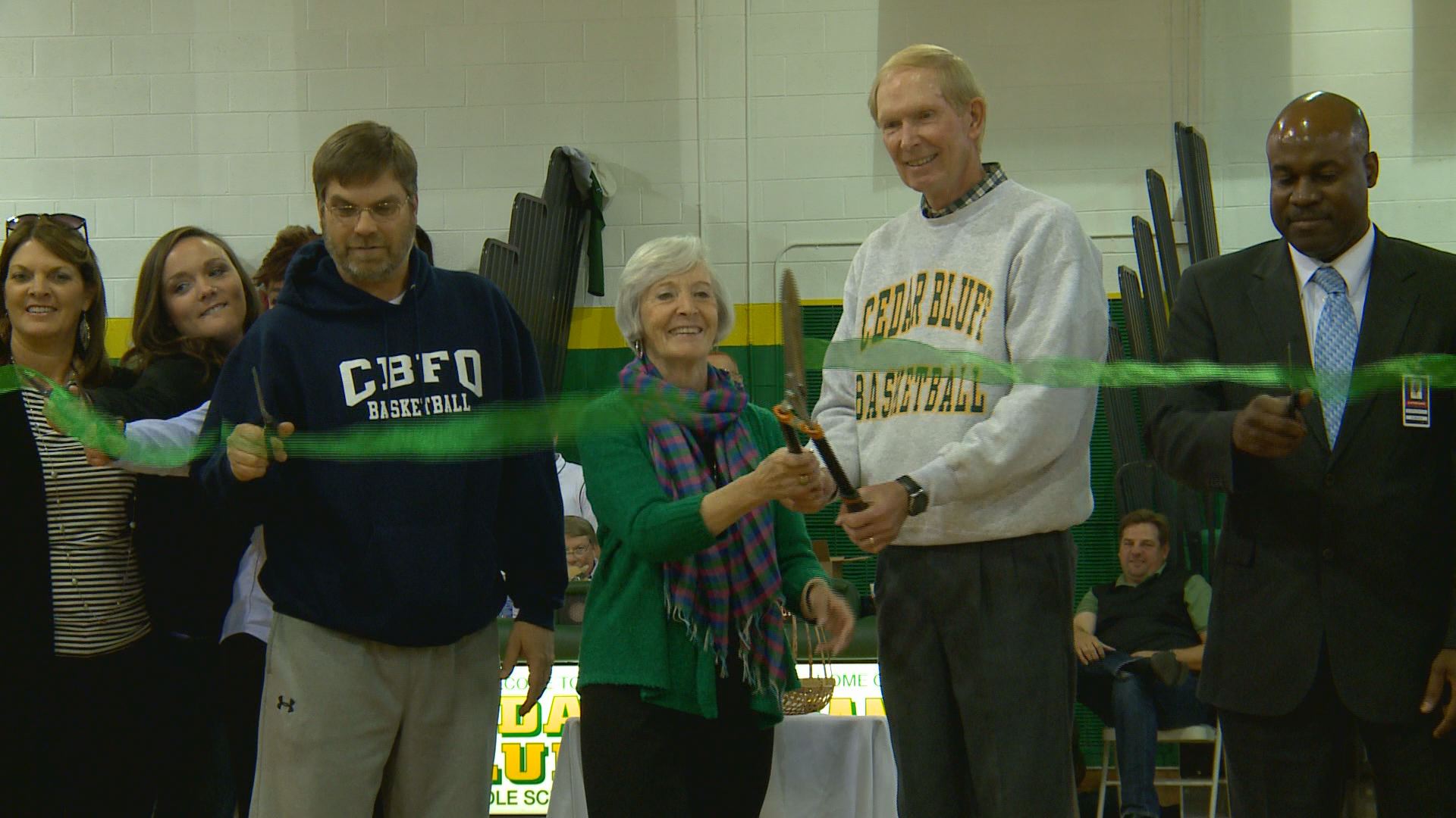 court-named-in-honor-of-former-coach-teacher-wbir