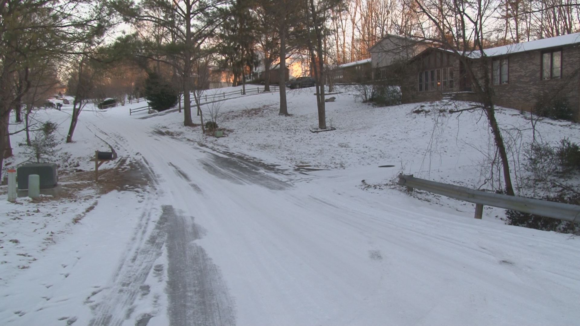 Knoxville neighborhood roads still snowy and icy