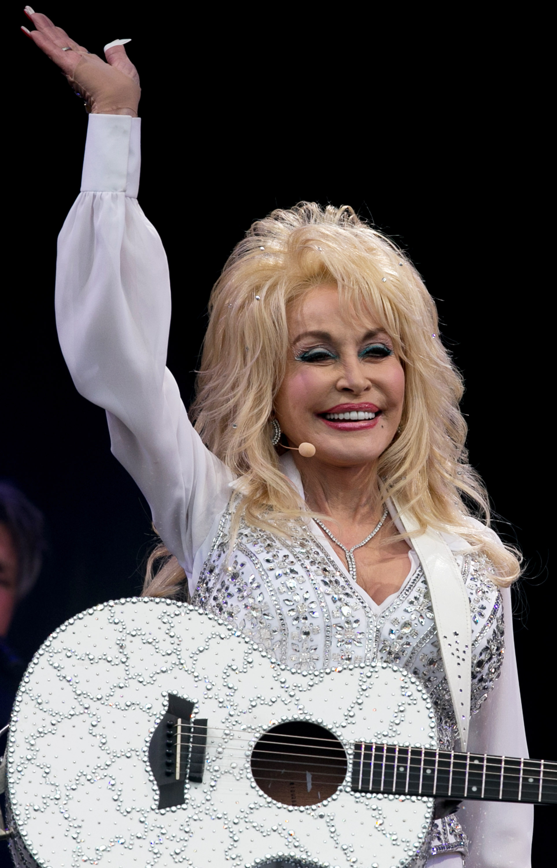 Here's how Dolly Parton says her boobs got so big - LGBTQ Nation