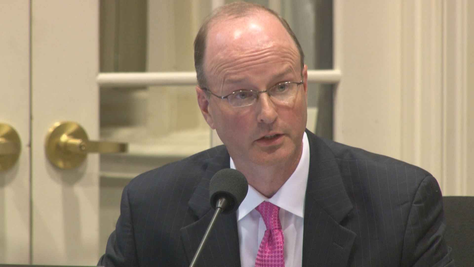 Dr. McIntyre annual review focuses on communication