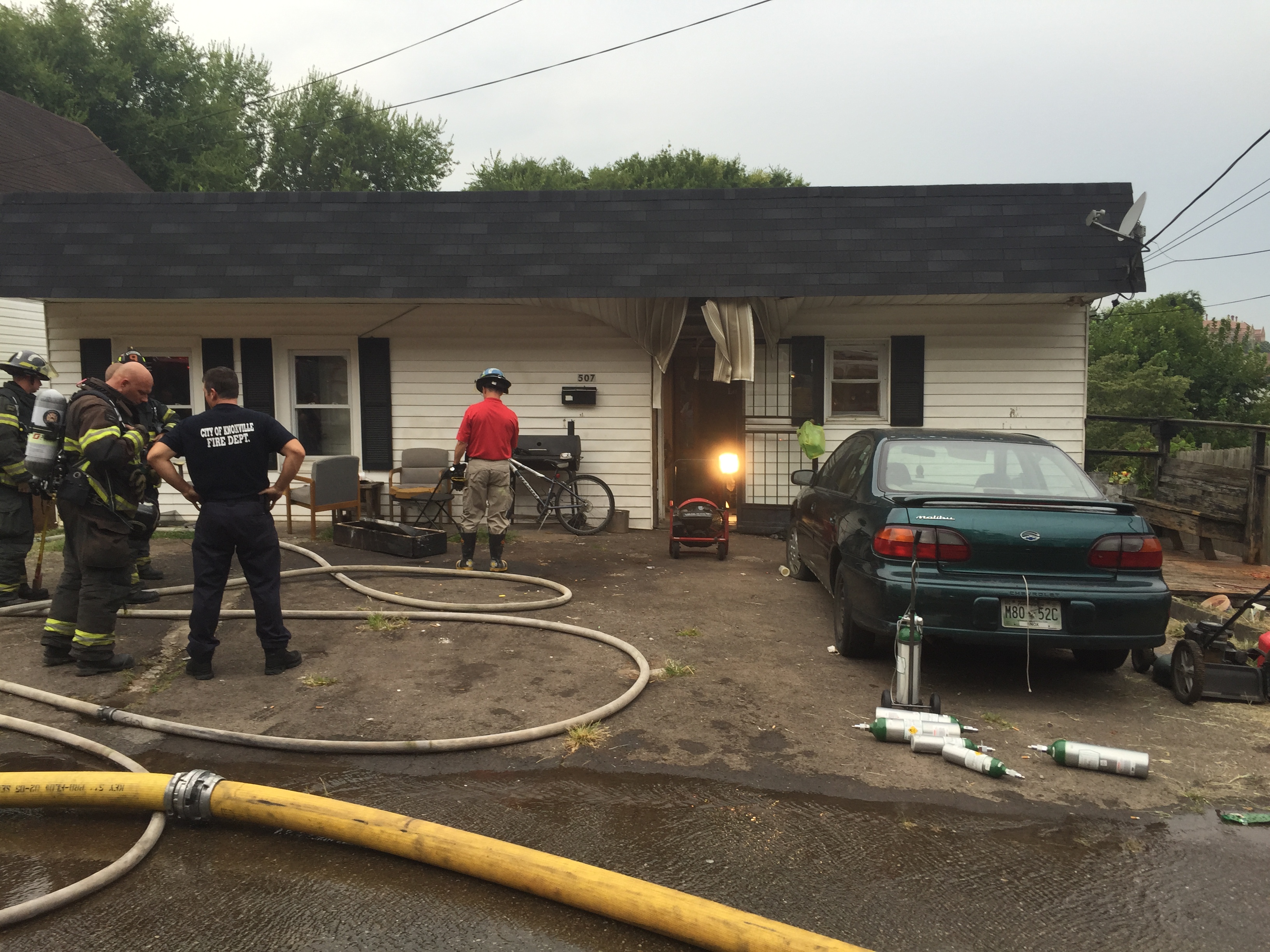 1 treated for smoke inhalation in South Knoxville house fire