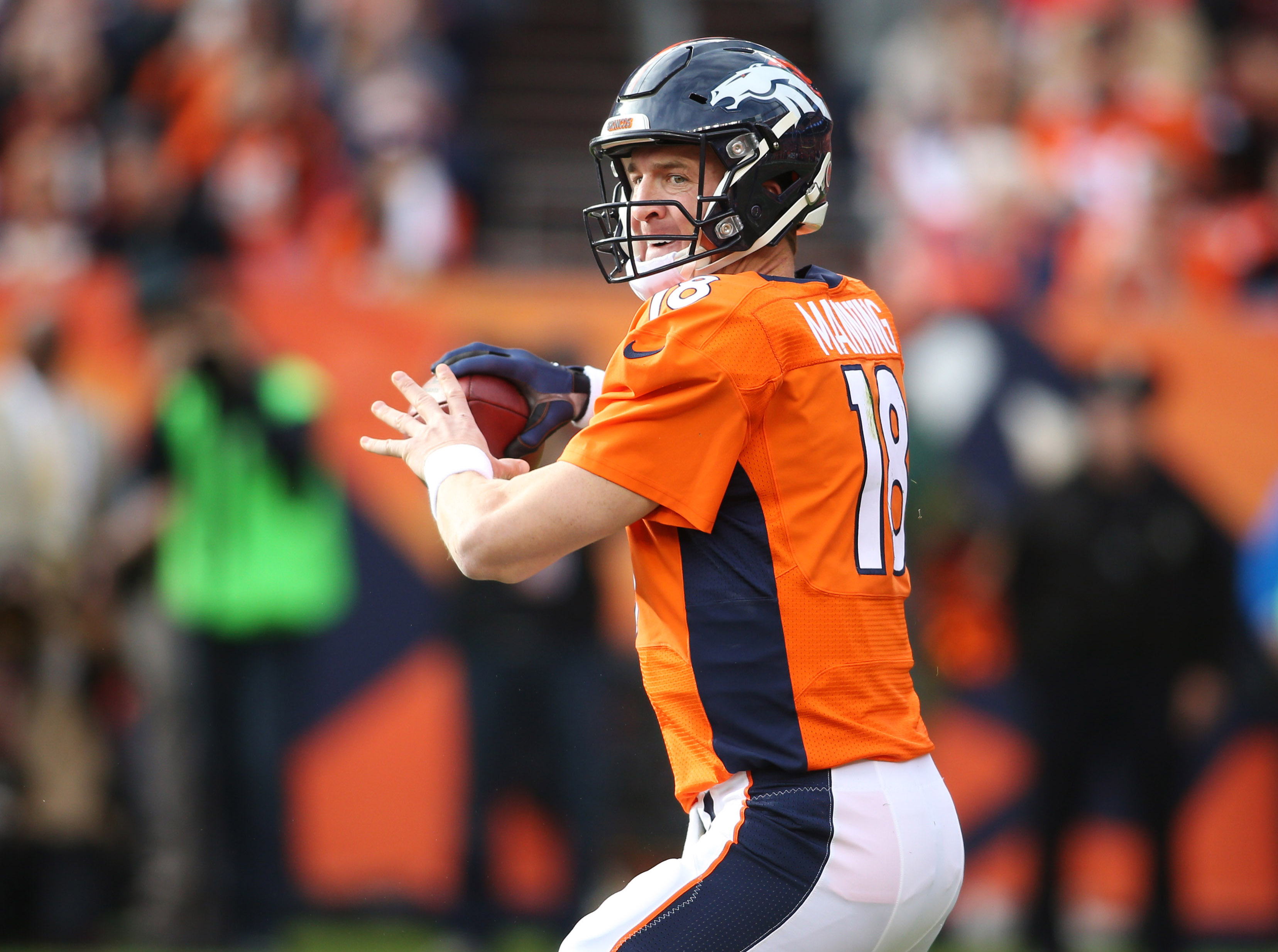 Peyton Manning won't play Sunday