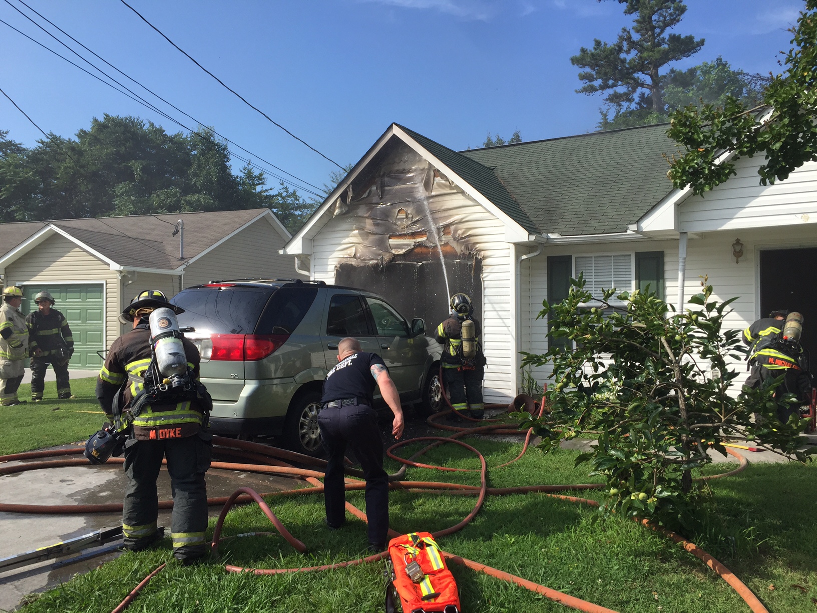 Smoke alarm helps Knoxville family escape fire