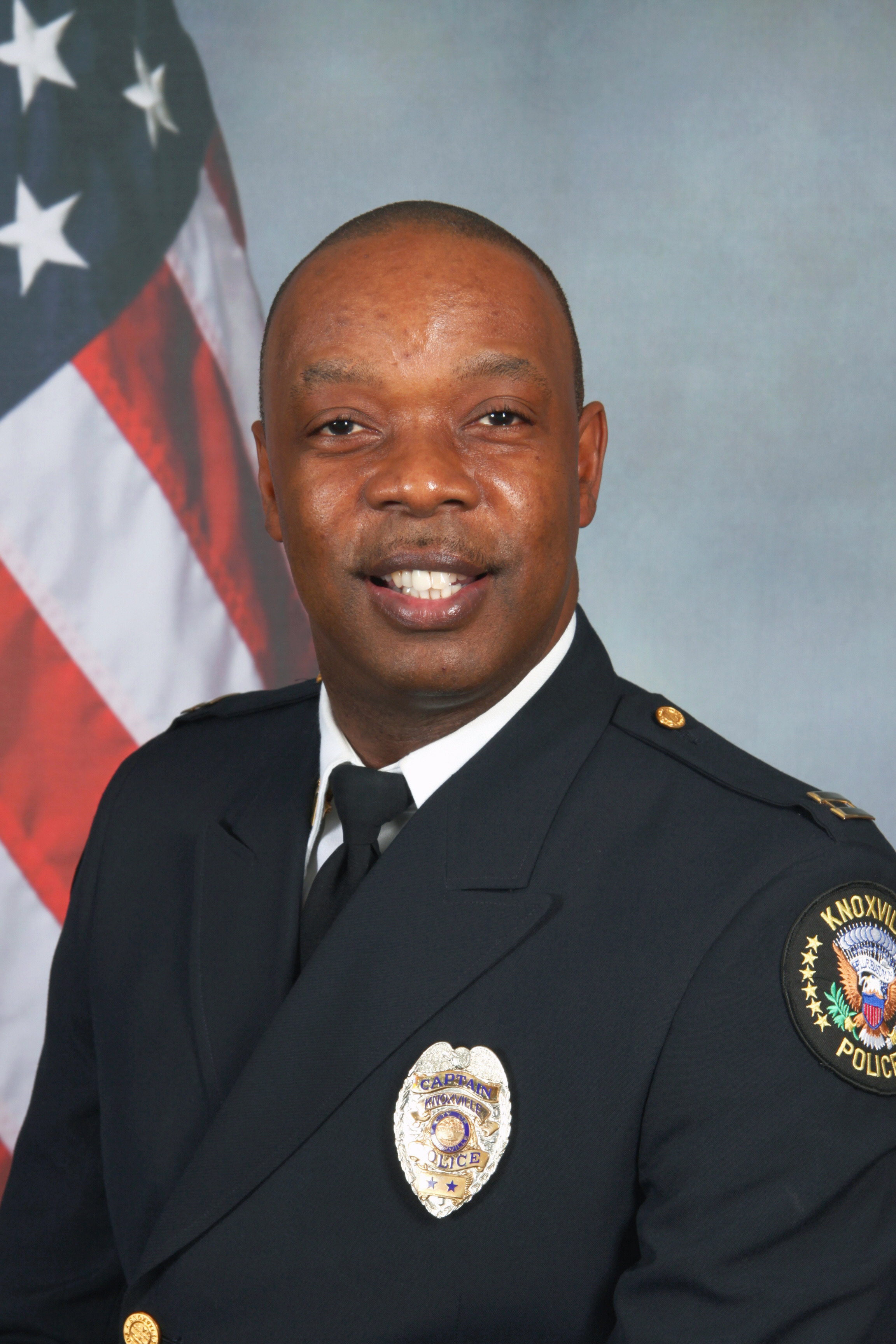 Knoxville Police name 1st African-American deputy chief | wbir.com