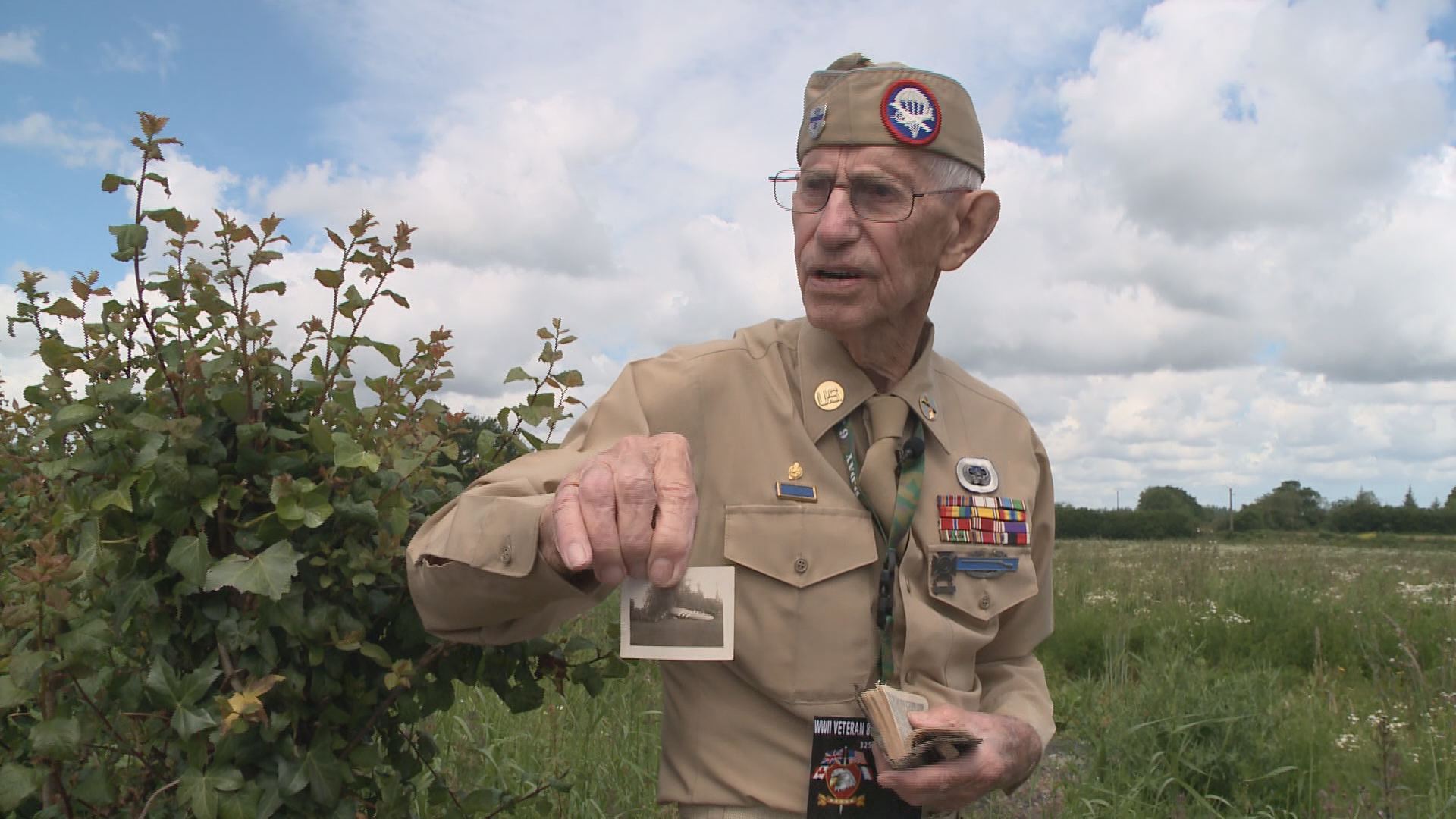 D-Day veteran Clinton Riddle celebrates 98th birthday | wbir.com